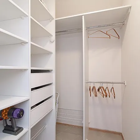 Апартаменты Slow-down, Relax, Take It Easy In Artsy Oasy