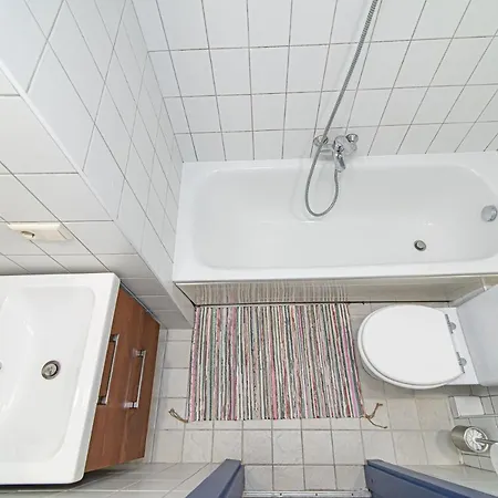 Slow-down, Relax, Take It Easy In Artsy Oasy