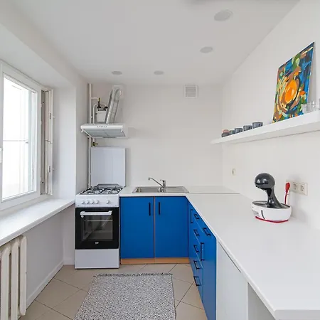 Slow-down, Relax, Take It Easy In Artsy Oasy