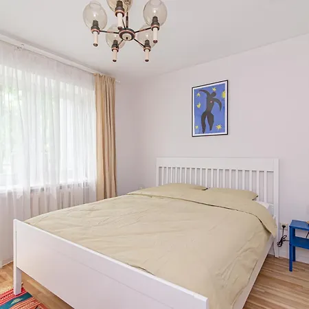 Slow-down, Relax, Take It Easy In Artsy Oasy *