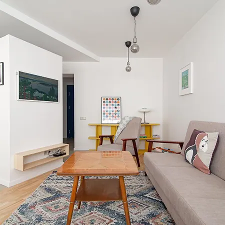 Slow-down, Relax, Take It Easy In Artsy Oasy Appartement *