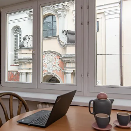 Slow-down, Relax, Take It Easy In Artsy Oasy Appartement *