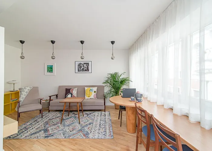 Slow-down, Relax, Take It Easy In Artsy Oasy * Vilnius